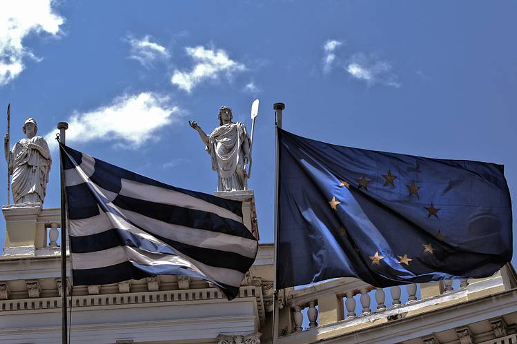 leaveuscometoeurope:eusaysitsopentomoreindianitprofessionals